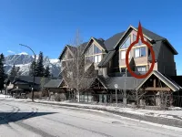 Spectacular Mountain Views! Unique & Rare End Unit 2 Storey Condo + 2 balconies!