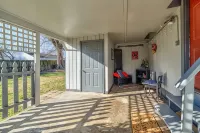 Lovely Home in the Heart of Springfield - Bungalows