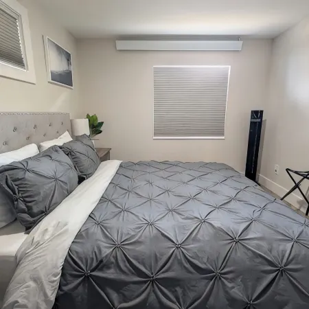 Modern Comfort in Prime Location: Stylishly Remodeled Condo Steps from Downtown