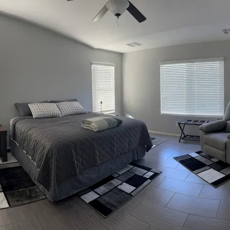 Charming 4-bedroom house with WiFi and AC in Maricopa
