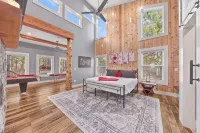New! Endless Love/Hot Tub/Massage Table/Bed Swing/Fire Pit - Romantic