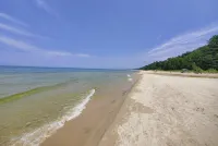 Great Lake Haven between Pentwater and Silver Lake - 4-Star