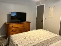 Casa Blanca Retreat, 3 BR Home w/ A/C & Free Wi-Fi - 4-Star
