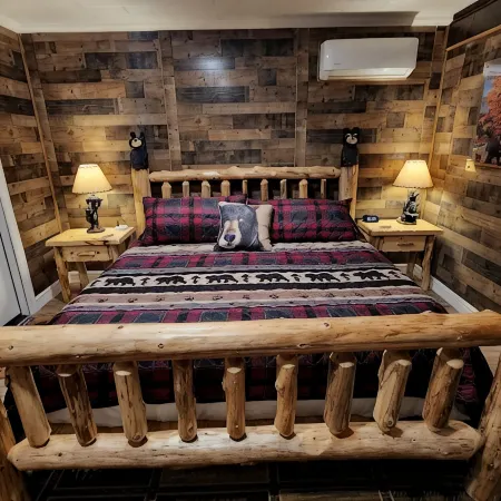 Cabin Apt 20Min to Gatlinburg Across from Ntl Park GameRoom+FirePit+Pet Friendly