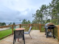Breezy Hills - Unit 3; Lake Bemidji, King Bed, Kayaks, PB Trail Private Access - 3-Star