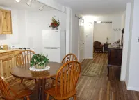 Country Comfort Apartment 8 miles from Round Top - 3-Star