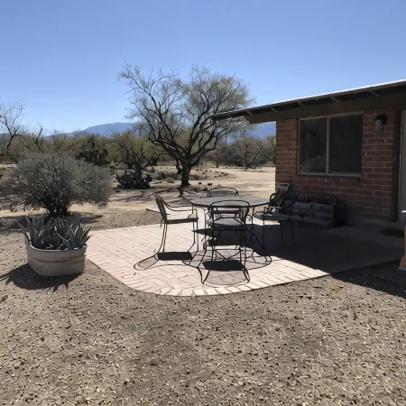 Quiet 3 acre Ranch Home with incredible mountain views!!