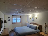 Ski in/Ski out 2 Bedroom Directly on Grammy Jay Run Hotels in Jay