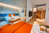 Novotel Rayong Rim Pae Resort - Pools