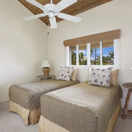 2 bedroom/2.5 bath Absolutely Beautiful Expansive Views of the Ocean!