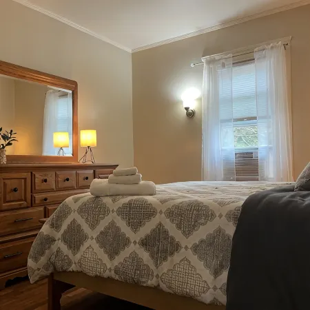3-Bedroom Apt Near Prov College & Downtown Providence