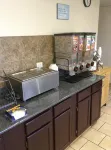 Baymont by Wyndham Dubuque - breakfast