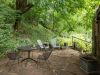 Shurs Lane Cottage, EV Charging, Free Parking, in the heart of Manayunk Hotels near Cliveden