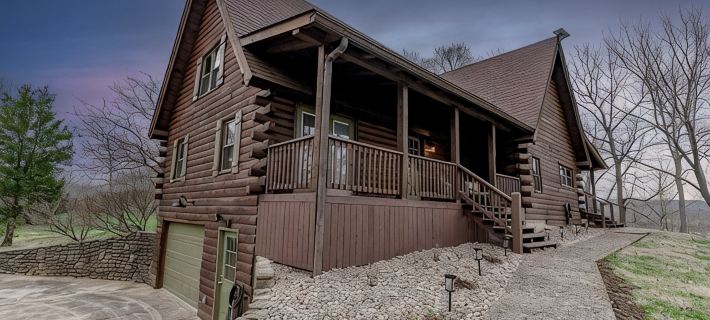 Quiet, remote cabin nestled between Louisville and Elizabethtown Hotels in Hardin County