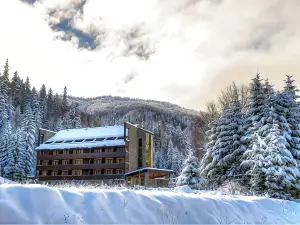 Lux Garden Hotel