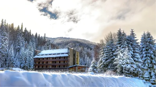 Lux Garden Hotel - 5-Star