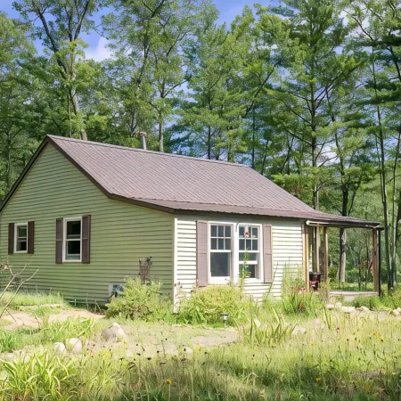 Cozy Cabin on Secluded Peninsula