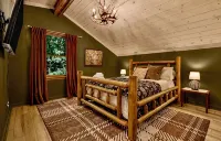 Easy Access •Mtn View• Hot Tub• Pool• Game Room• Porch• Wildlife•Minutes to Town - 4-Sterne