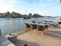 Pfahlhaus Perle am Yachthafen Carolinensiel Harlesiel ❤️, Living on the water - 4-Star
