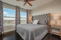 Private Pool Paradise/Luxury Home Stunning Table Rock Lake Views/Branson Close - 4 stelle