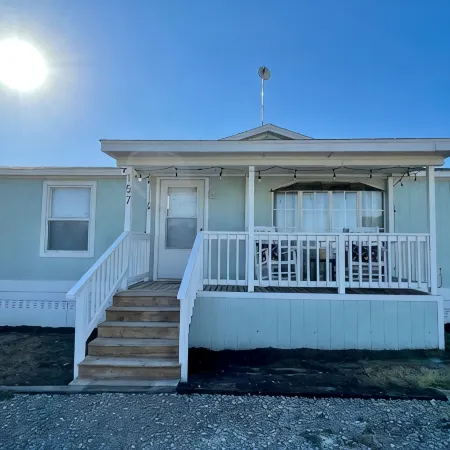 "Beach Break" less than 10 minutes from Lake Texoma and Choctaw Casino