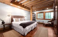 Luxury Mountain Cabin Near Asheville/Spectacular Views/Private Hiking Trails - 샬레 호텔