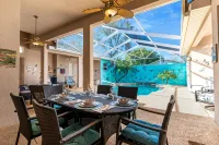 Private Cabana home. Heated pool. 3400 sq ft of luxury! Kids and pets welcome. - Boutique