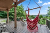 Relax - Hot Tub & Gorgeous Mountain Views - WiFi