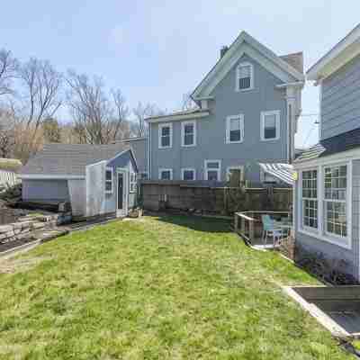 3BR/2 BA Harborside Home · Fenced Backyard+Grill · Ocean Views Hotel Exterior