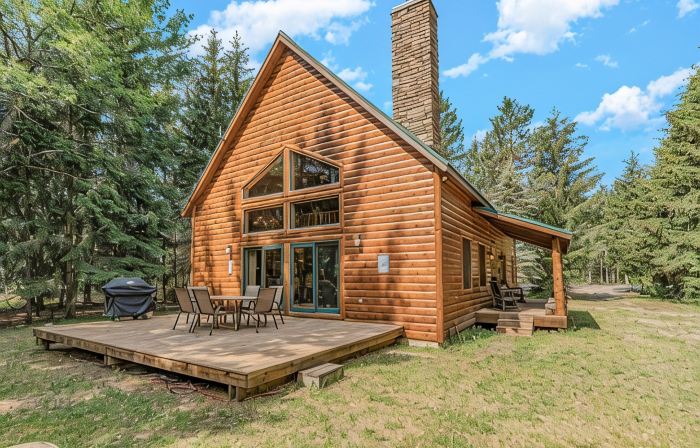 Cabin near Leota Trails