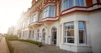 Dunoon Hotel - parking