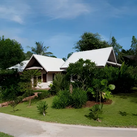 Monn Phu Phrai