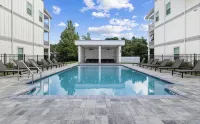 The Lookout - Pools