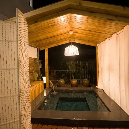 Zhouwen Waterside Scenic Villa