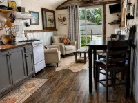 “WYNOT BUNKHOUSE”, Western class in a quaint backyard retreat - 3 Sao