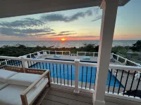New Construction 2021 beachfront with amazing sunsets and pool - Beach