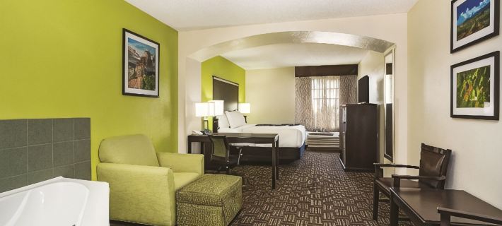 La Quinta Inn & Suites by Wyndham Fruita Hotels in Mesa County