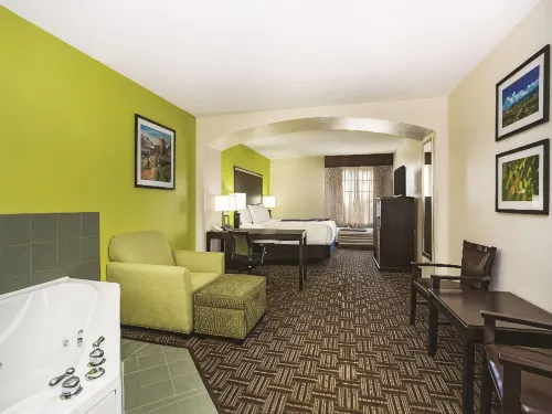 La Quinta Inn & Suites by Wyndham Fruita - Pools