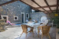 An authentic stone Cretan windmill - 3-Star