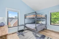 Modern Beach House Serenity - 3-Star