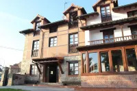 Posada la Cabaña de Salmon Hotels in 