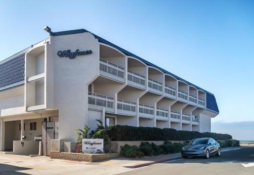 2. 블루 씨 비치 ..