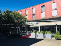 Hotel Fuchsen فنادق في Wernau
