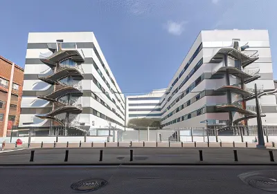 Livensa Living Studios Valencia Marina Real
