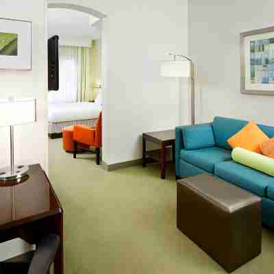 Staybridge Suites Pittsburgh Airport Rooms