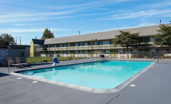 SureStay Plus Hotel by Best Western Point Richmond