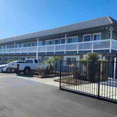 The Grove at Pismo Beach Hotel Exterior