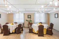 Fud Siti Hotel Отели рядом с достопримечательностью «Дом Наркомфина»