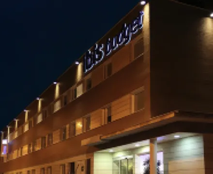 Ibis Budget Madrid Centro Las Ventas Hoteles cerca de Plaza de Toros de Las Ventas