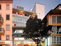 Hotel Marta - 1950’s architecture in Zurich’s vibrant old town, near main station Hotels in der Nähe von St Peterskirche